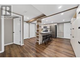 25 LA MANTIA AVENUE - 26