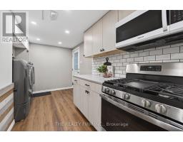 25 LA MANTIA AVENUE - 29