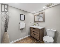 25 LA MANTIA AVENUE - 31