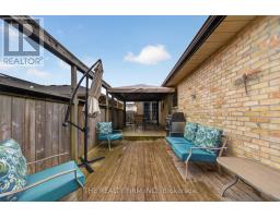 25 LA MANTIA AVENUE - 36