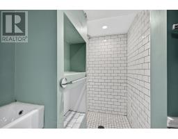 56 THOMAS JANES DRIVE - 18