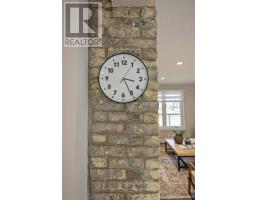 88 BRISCOE STREET E - 12