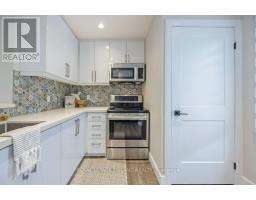 88 BRISCOE STREET E - 21