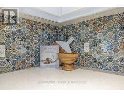 88 BRISCOE STREET E - 22