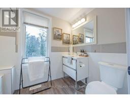 88 BRISCOE STREET E - 33