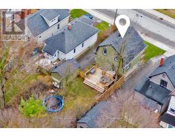 88 BRISCOE STREET E - 44