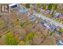 88 BRISCOE STREET E - 45