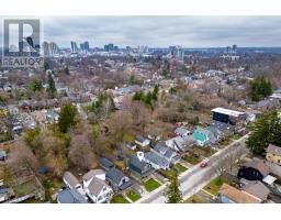 88 BRISCOE STREET E - 6