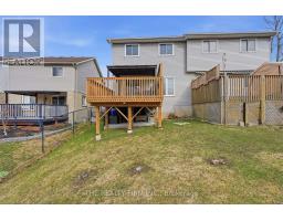 815 DEVERON CRESCENT - 31