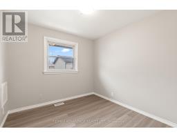 1920 DULUTH CRESCENT - 21