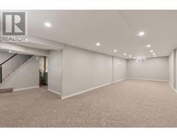 1920 DULUTH CRESCENT - 28