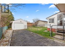 1920 DULUTH CRESCENT - 37