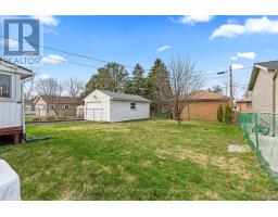 1920 DULUTH CRESCENT - 39