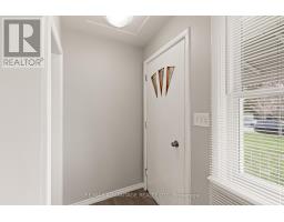 1920 DULUTH CRESCENT - 6