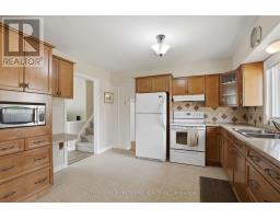 38 ALAYNE CRESCENT - 12