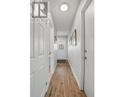 38 ALAYNE CRESCENT - 17