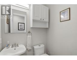 38 ALAYNE CRESCENT - 18