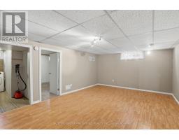 38 ALAYNE CRESCENT - 34