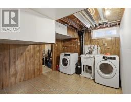 38 ALAYNE CRESCENT - 35