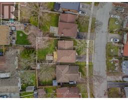 38 ALAYNE CRESCENT - 44