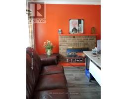 325 SOUTHDALE ROAD E - 5