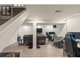 1220 WILTON AVENUE - 32