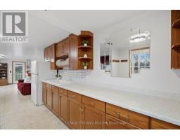 75 SHERRARD STREET - 11
