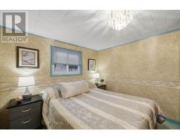 75 SHERRARD STREET - 23