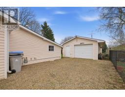 75 SHERRARD STREET - 26