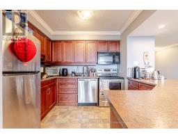 1705 - 695 RICHMOND STREET - 7