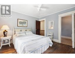 13 VICTORIA STREET - 35