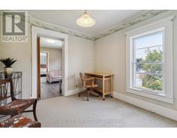 13 VICTORIA STREET - 39