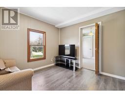 13 VICTORIA STREET - 42