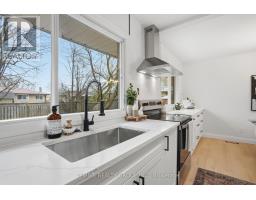 44 MENDIP CRESCENT - 12