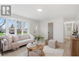 44 MENDIP CRESCENT - 4