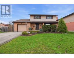 1050 MAHOGANY CRESCENT - 1
