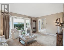 1050 MAHOGANY CRESCENT - 10