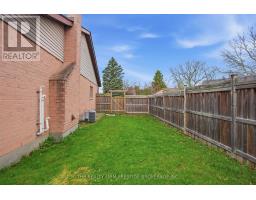 1050 MAHOGANY CRESCENT - 45