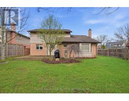 1050 MAHOGANY CRESCENT - 47