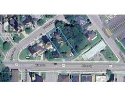 106 AND 108 CENTRE STREET W - 4