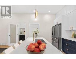 858 WILLIAM STREET - 17