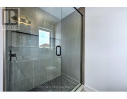 245 HESSELMAN CRESCENT - 24