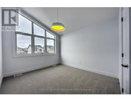 245 HESSELMAN CRESCENT - 29