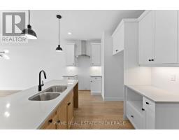 9 - 94 COASTAL CRESCENT - 11