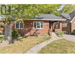 122 WINDSOR CRESCENT - 1