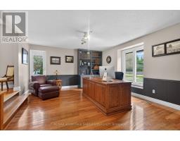 109 SALISBURY DRIVE - 17