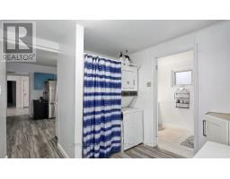 173 ADELAIDE STREET N - 6