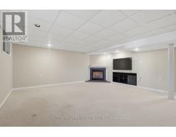 64 WILLOW CRESCENT - 32