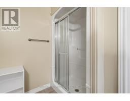 64 WILLOW CRESCENT - 35