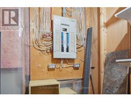 64 WILLOW CRESCENT - 37